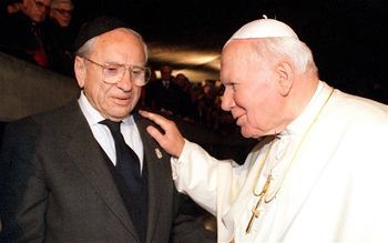 Pope John Paul II and friend Jerzy Kluger in Jerusalem in 2000